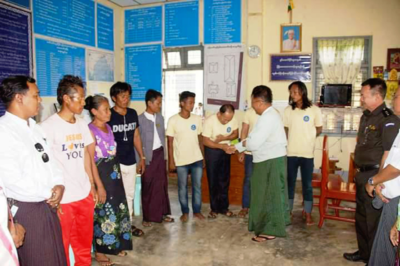 18 Burmese fishermen released from jail in India