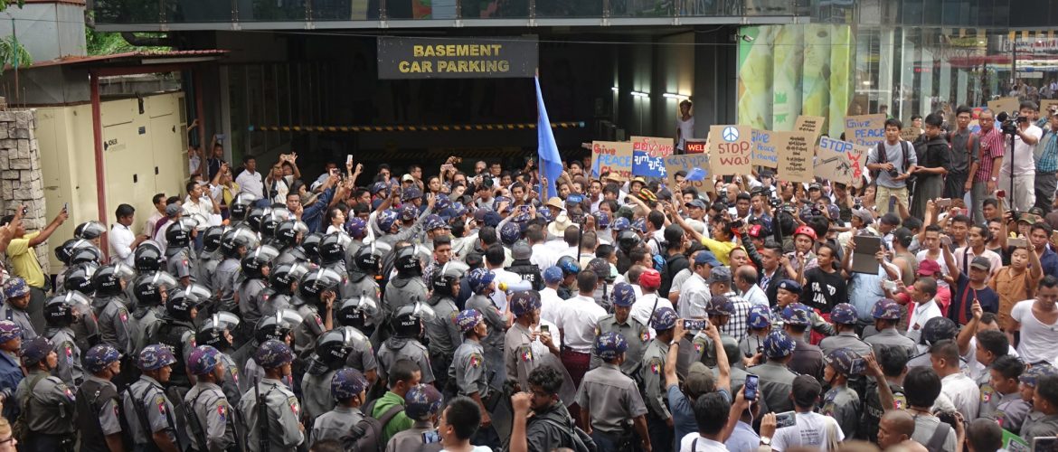 Hundreds of CSOs decry arrest of anti-war protesters