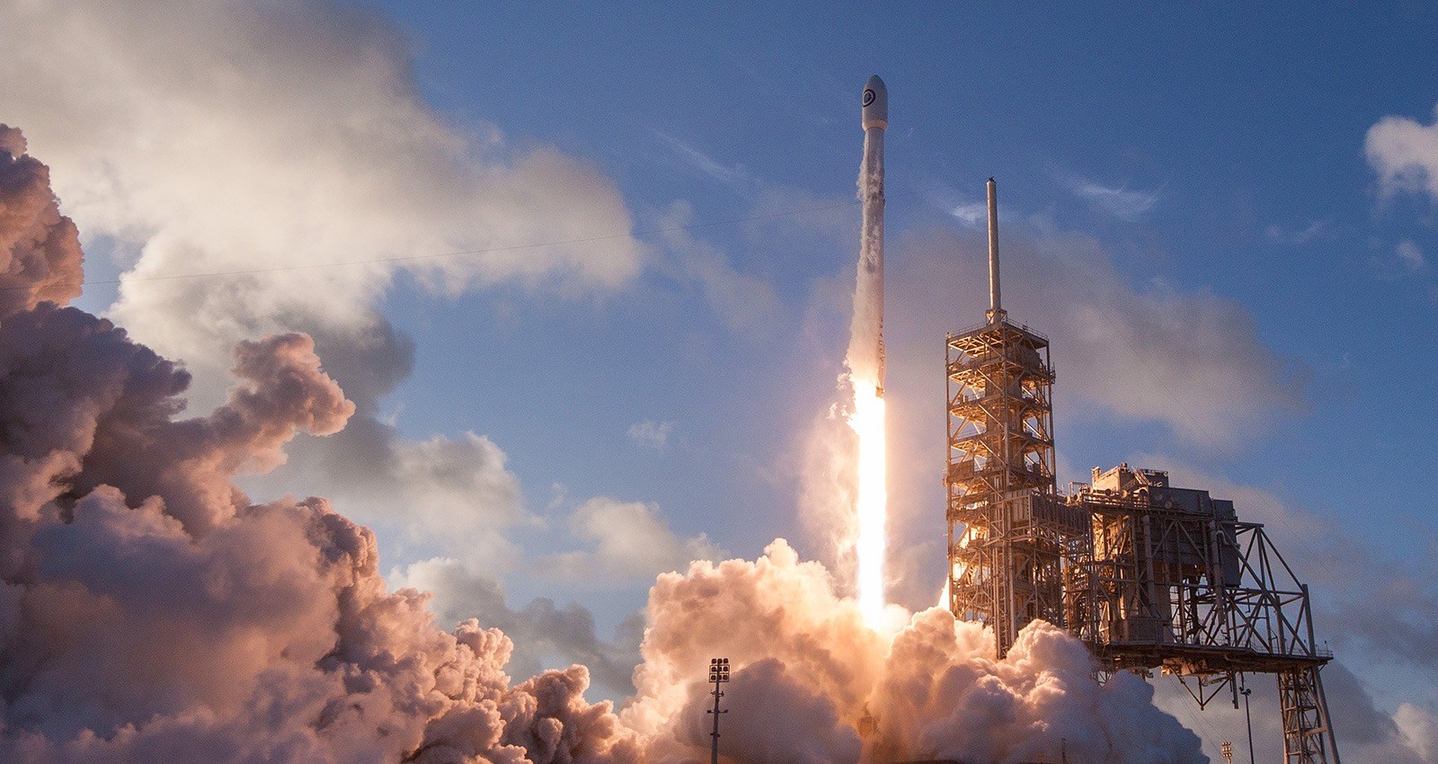 SpaceX aborts first 'Block 5' Falcon 9 launch
