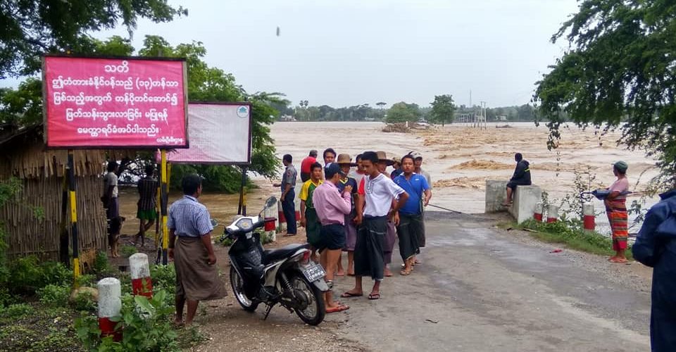 Floods leave a path of destruction across Burma