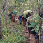 Displaced-persons-in-Karen-State-fled-into-the-jungle-on-Aug.-3-Credit-CJ