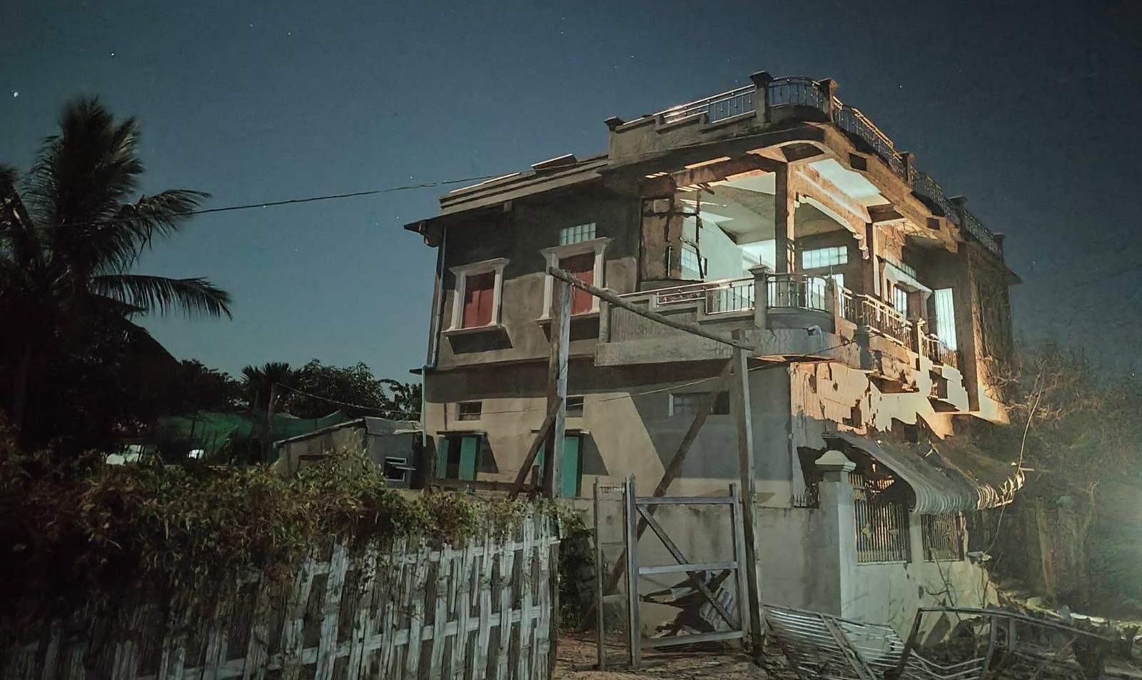 Airstrike on tea shop in Sagaing Region kills 18 watching football match on TV